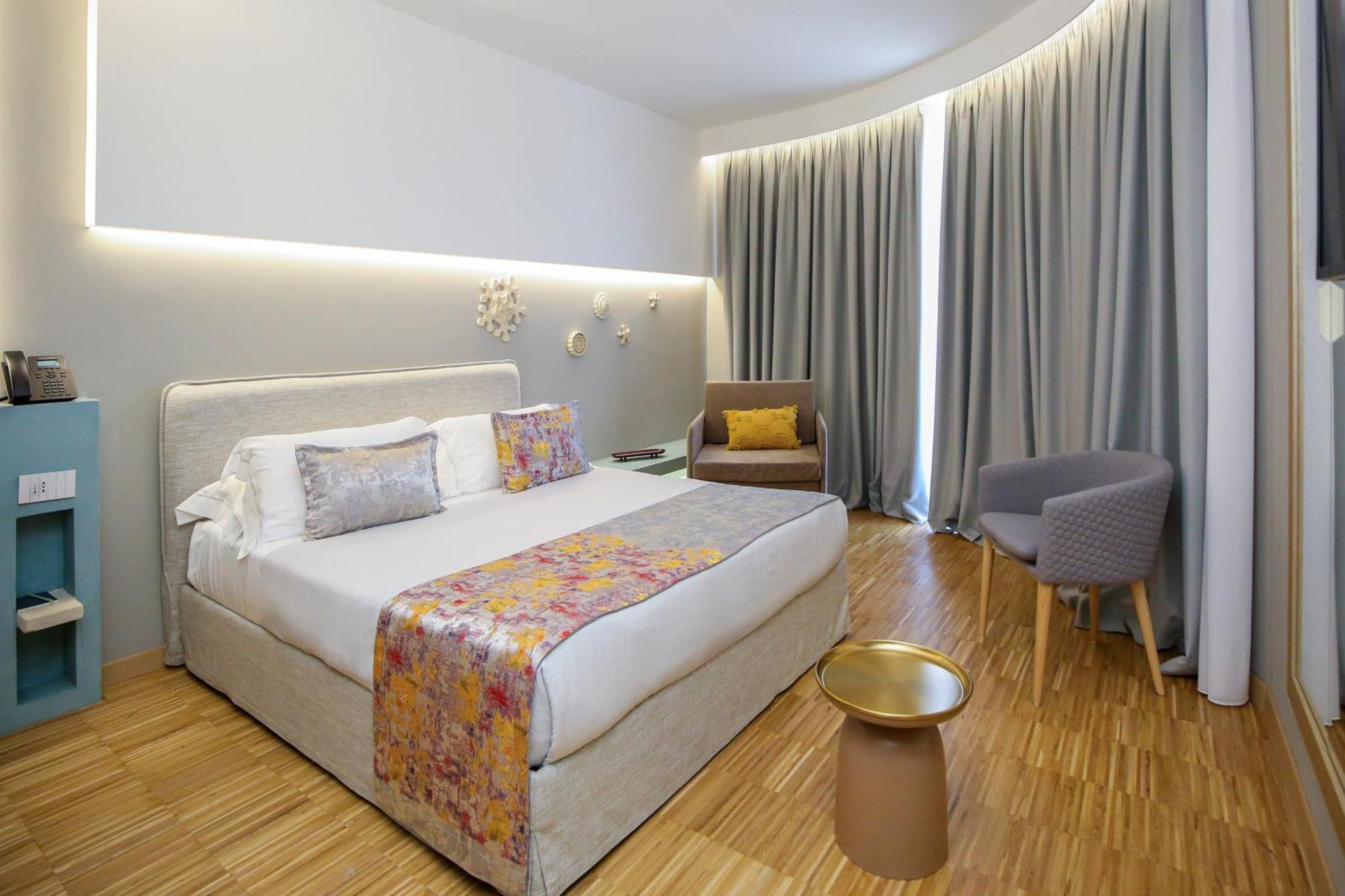 Hotel Vlora Priam, Affiliated By Melia Exteriör bild